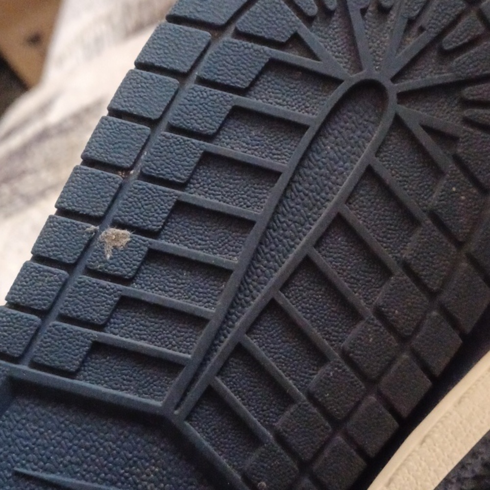 Nike Air Jordan 1 Retro High Obsidian Sneakers - Size 7 - Picture 11 of 14